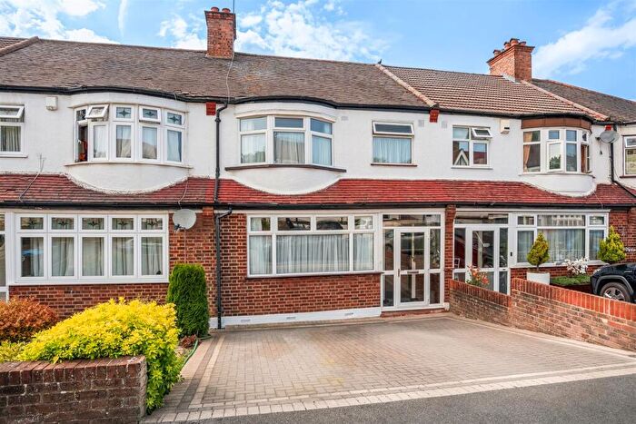 3 Bedroom House For Sale In Grange Road, South Croydon, CR2