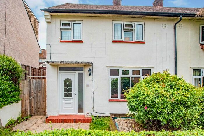 3 Bedroom Property To Rent In Culverden Road, Watford, WD19