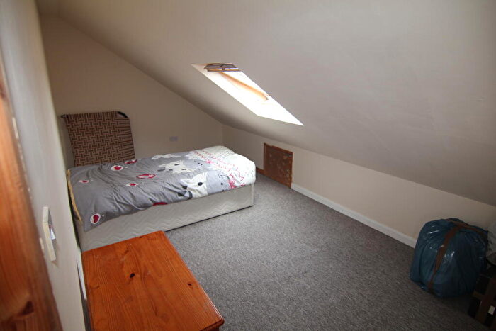 2 Bedroom Apartment To Rent In Gort Place, Gilesgate, Durham, DH1