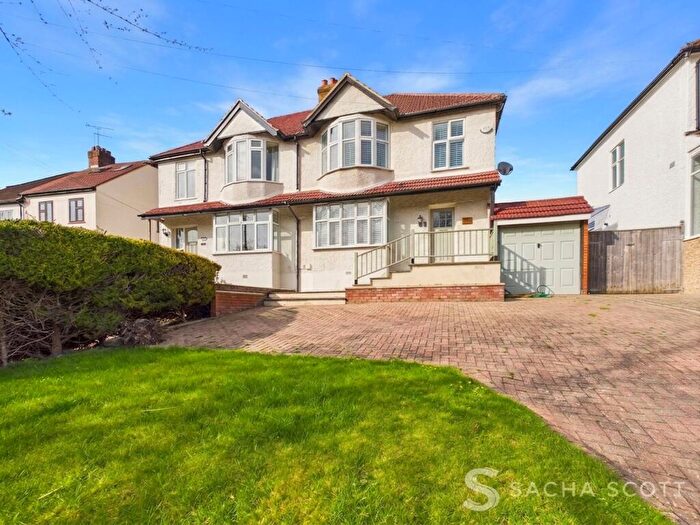 3 Bedroom Semi-Detached House For Sale In Warren Road, Banstead, SM7