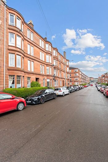 2 Bedroom Flat For Sale In Norham Street, Shawlands, Glasgow, G41