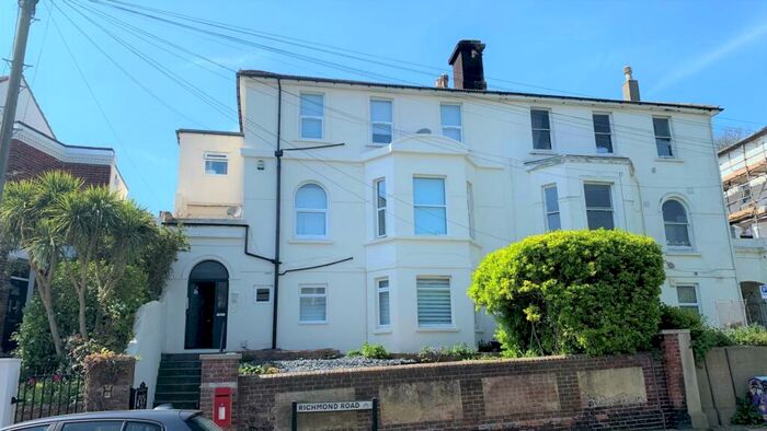 1 Bedroom Flat To Rent In Richmond Road, Brighton, BN2