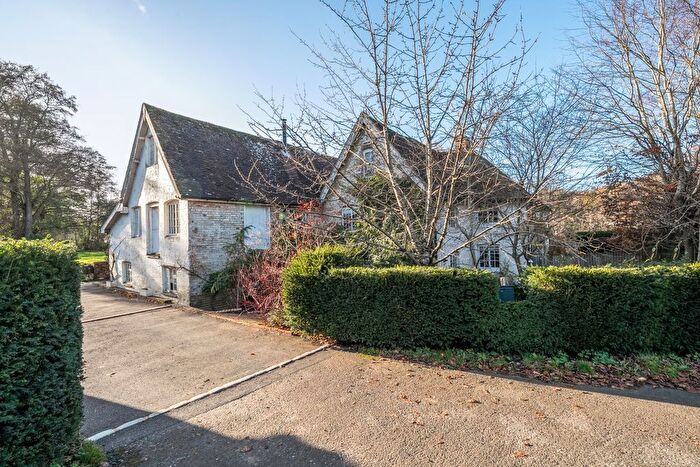 3 Bedroom Semi Detached House To Rent In Lamberhurst, Tunbridge Wells, TN3