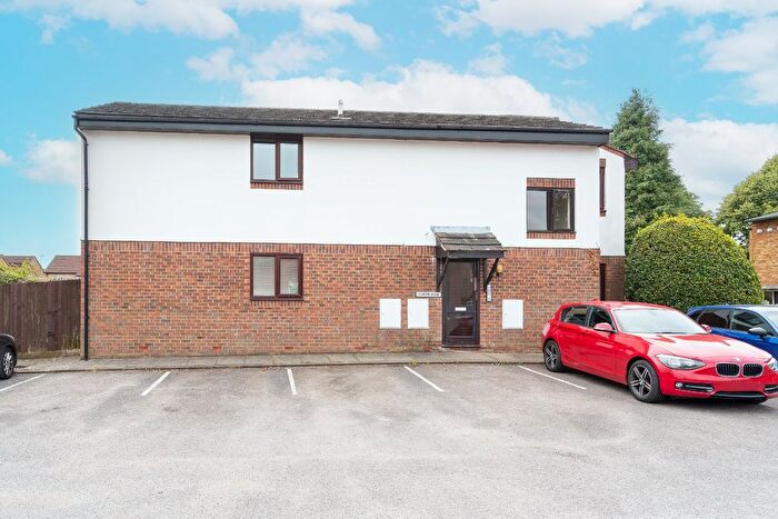 1 Bedroom Flat To Rent In Shirley Road, Abbots Langley, Hertfordshire, WD5