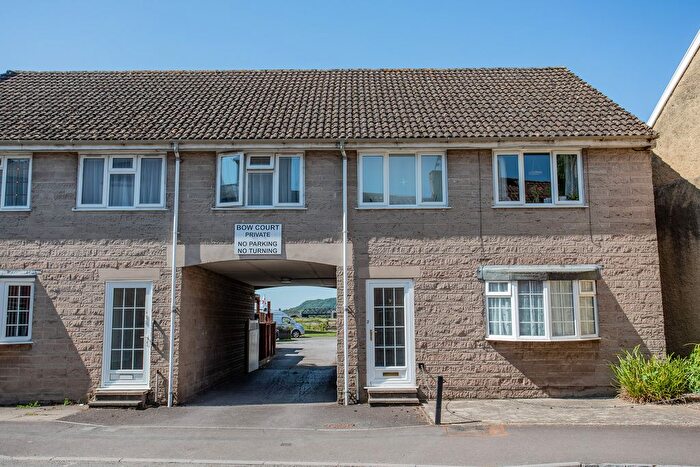 1 Bedroom Maisonette To Rent In Bow Street, Langport, Somerset, TA10