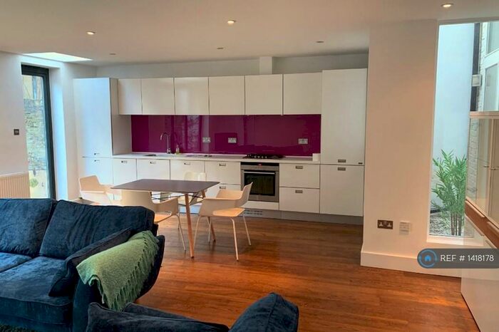 2 Bedroom Flat To Rent In Gaskarth Road, London, SW12