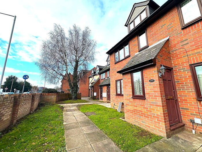 1 Bedroom Flat For Sale In Uxbridge Road, Hayes, UB4