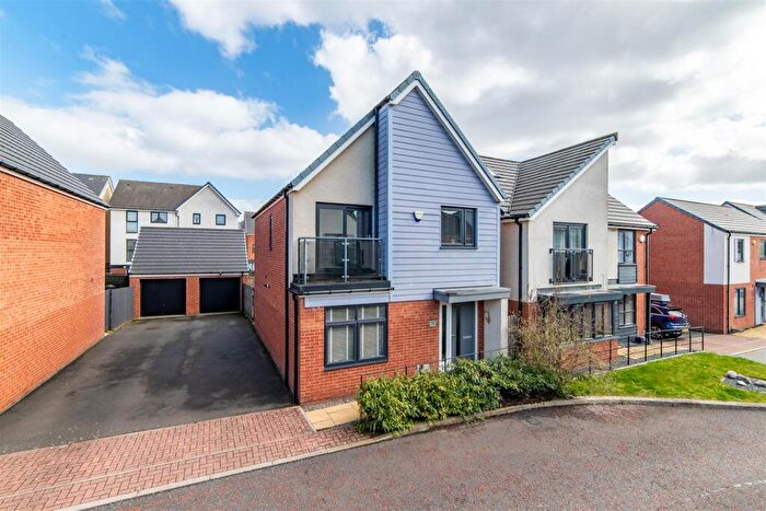 3 Bedroom Detached House For Sale In Esperley Avenue, Great Park, NE13