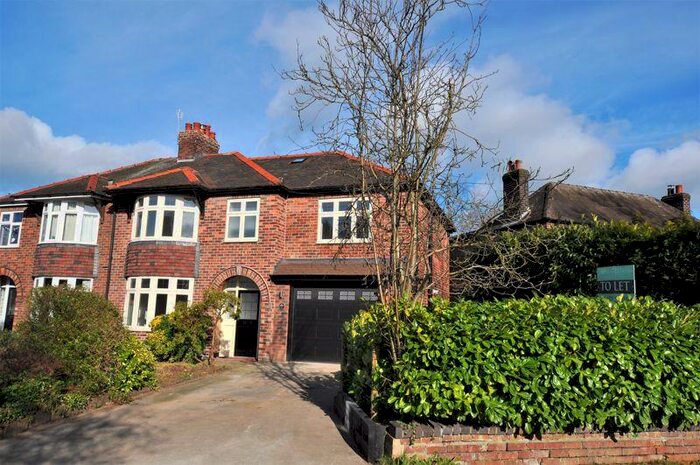 4 Bedroom House To Rent In Station Road, Holmes Chapel, CW4