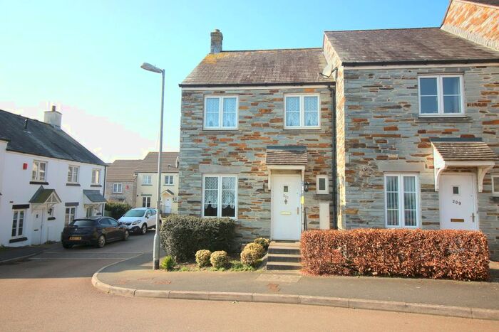 3 Bedroom End Of Terrace House To Rent In Grassmere Way, Pillmere, Saltash PL12