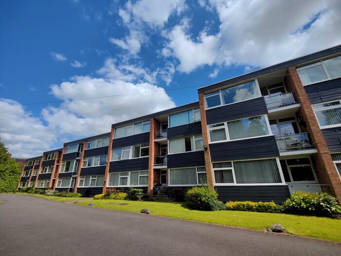 2 Bedroom Flat To Rent In Hampton Lane, B91