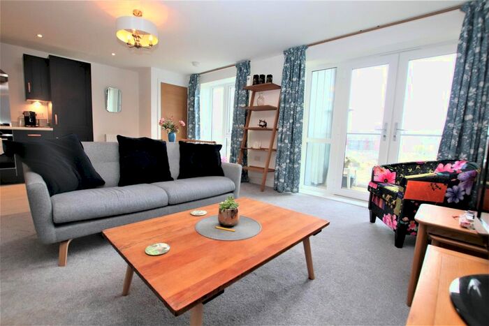 2 Bedroom Flat To Rent In Francis Grove, Combe Down, Bath, BA2