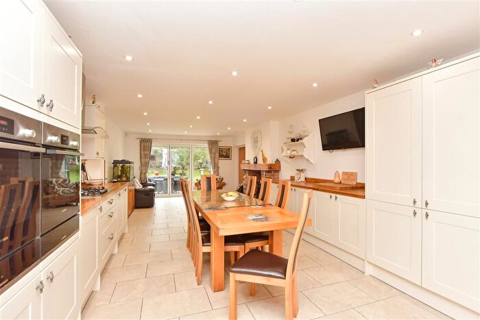 5 Bedroom Detached House For Sale In Breach Lane, Upchurch, Sittingbourne, Kent, ME9