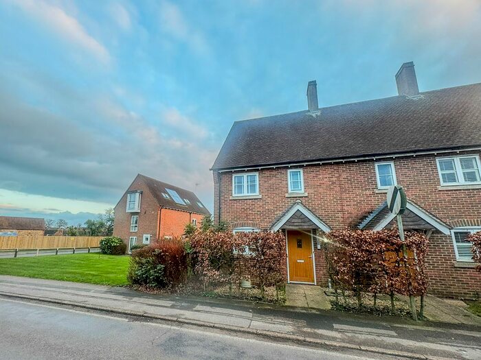 2 Bedroom End Of Terrace House For Sale In Trinity Fields, Horsham, RH13