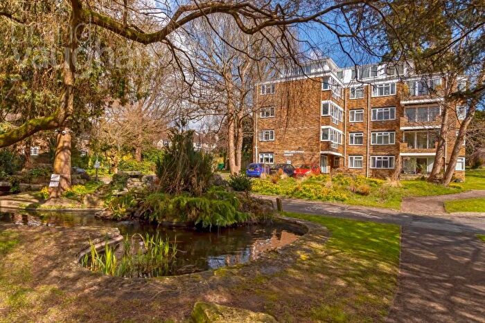 2 Bedroom Flat For Sale In Laine Close, Brighton, East Sussex, BN1