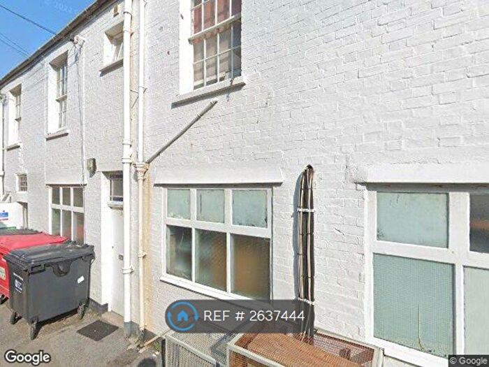 2 Bedroom Flat To Rent In Victoria Street, Burnham-On-Sea, TA8