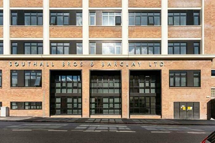 1 Bedroom Flat To Rent In Priory House, Gooch Street North, Birmingham, B5