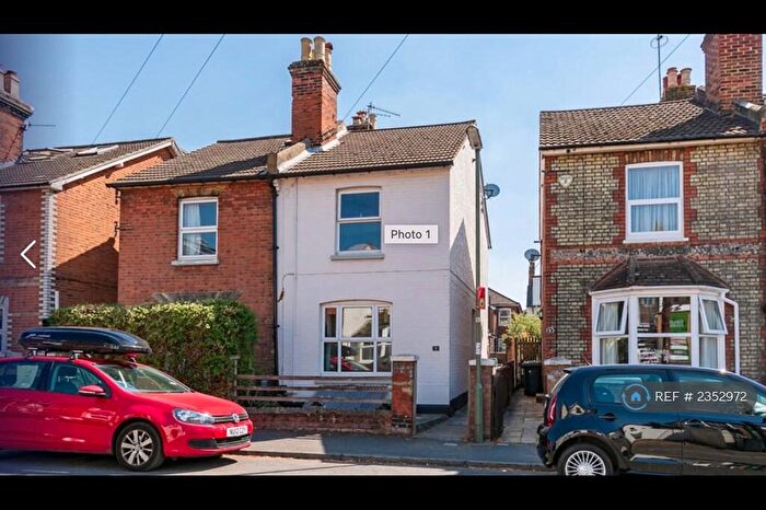 4 Bedroom Semi-Detached House To Rent In Markenfield Road, Guildford, GU1