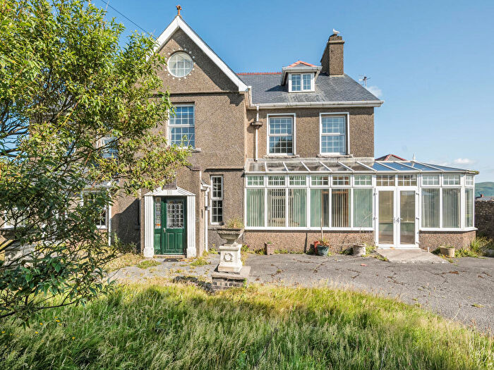 8 Bedroom Block Of Apartments For Sale In Morannedd, Pier Road, Tywyn, Gwynedd, Wales, LL36
