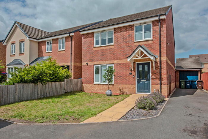 4 Bedroom Detached House For Sale In Paterson Drive, Marston Grange, Stafford, ST16