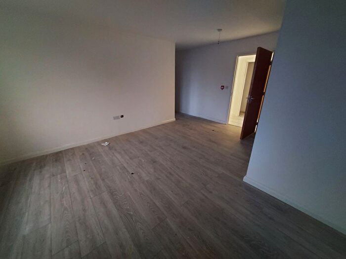 2 Bedroom Flat To Rent In Redhouse Street, Walsall, WS1