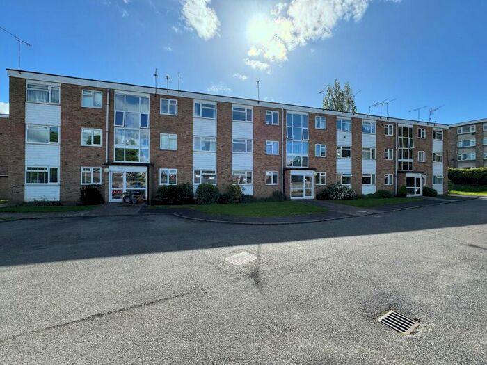 2 Bedroom Apartment To Rent In Haig Court, Chelmsford, CM2