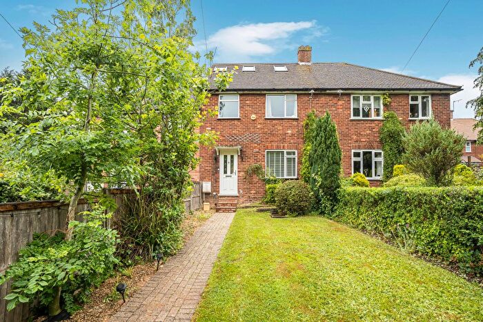 4 Bedroom Terraced House For Sale In Rowley Lane, Borehamwood, WD6