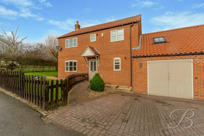 4 Bedroom Link Detached House For Sale In Mill Lane, Eakring, Newark, NG22