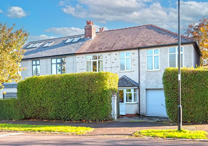 4 Bedroom Semi-Detached House For Sale In Muskoka Drive, Sheffield, S11