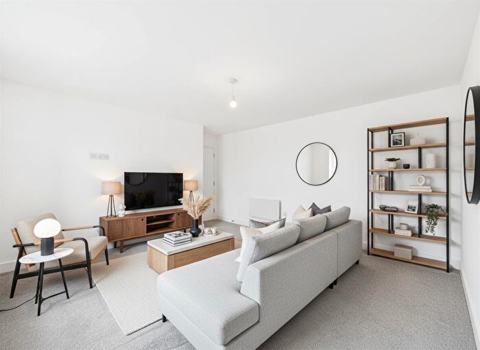 3 Bedroom Apartment To Rent In Station Street, Swinton, S64