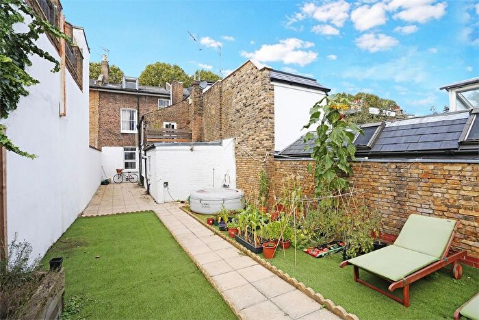 2 Bedroom Flat To Rent In Dalling Road, Brackenbury Village, Hammersmith, W6