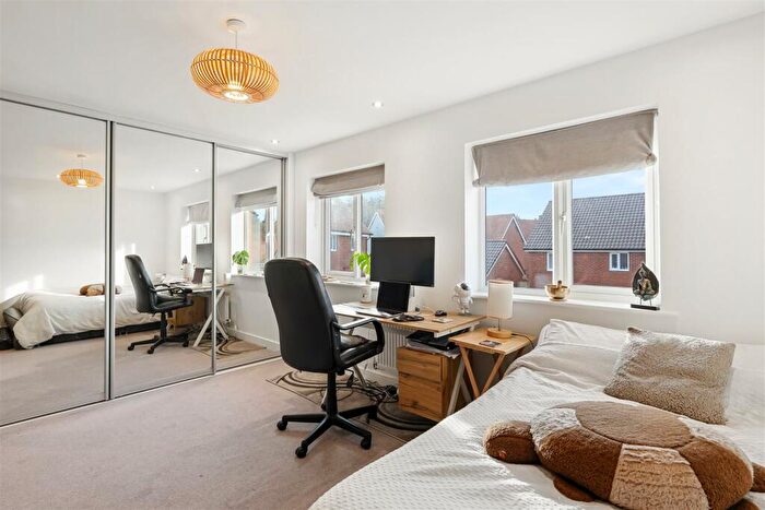 3 Bedroom End Of Terrace House For Sale In Kingfisher Road, Sprowston, NR7