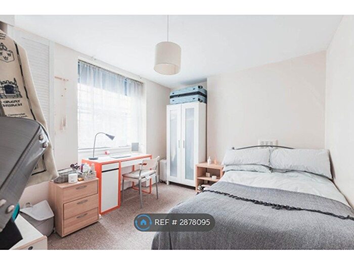 5 Bedroom Flat To Rent In Tavistock Place, London, WC1H