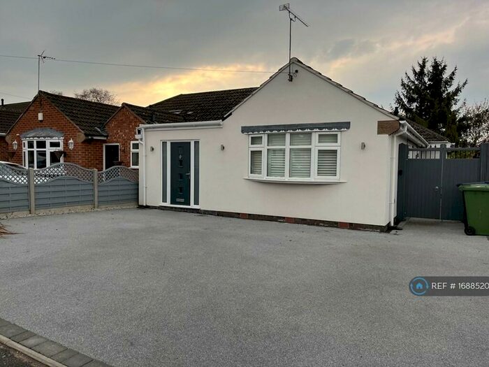 2 Bedroom Bungalow To Rent In Roxburgh Croft, Leamington Spa, CV32