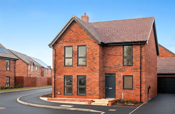 4 Bedroom Detached House For Sale In Fairmont, Stoke Orchard Road, Bishops Cleeve, Gloucestershire, GL52