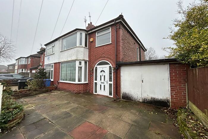 3 Bedroom Semi-Detached House To Rent In Manley Road, Sale, M33