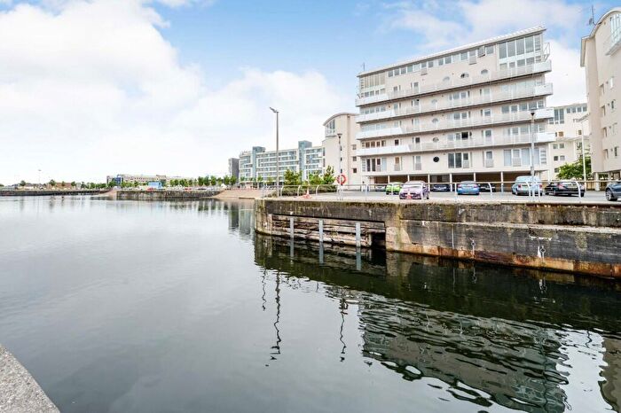2 Bedroom Apartment For Sale In Royal Quay, Liverpool, Merseyside, L3