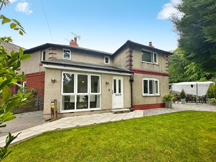 4 Bedroom Semi-Detached House For Sale In Palatine Avenue, Lancaster, LA1