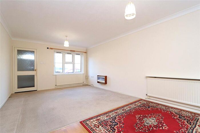 2 Bedroom Bungalow For Sale In Germander Place, Conniburrow, Milton Keynes, Buckinghamshire, MK14