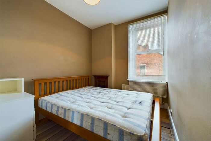 2 Bedroom Flat To Rent In Addycombe Terrace, Newcastle Upon Tyne, NE6