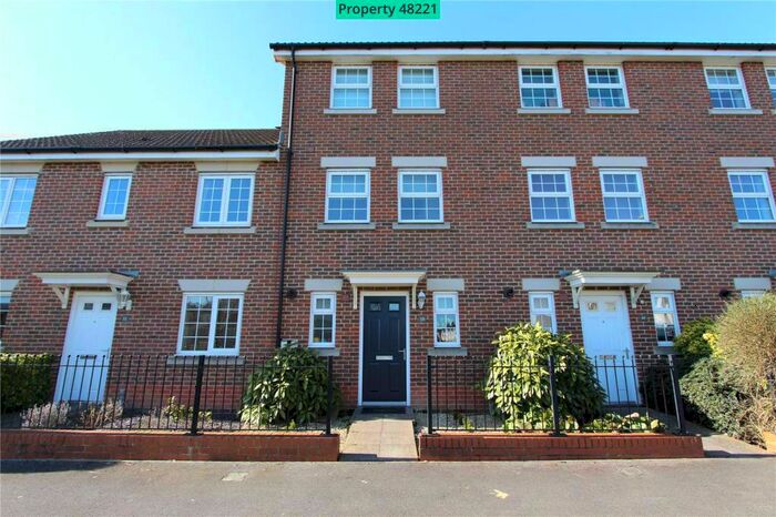 4 Bedroom Terraced House To Rent In South Street, Eastleigh, SO50