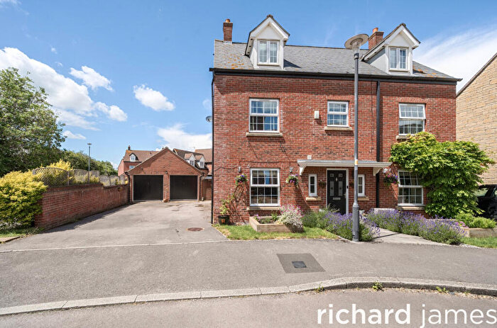 5 Bedroom Detached House For Sale In Twineham Road, Redhouse, Swindon, SN25