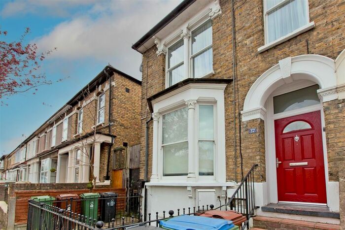 1 Bedroom Flat To Rent In Granville Road, London, E17