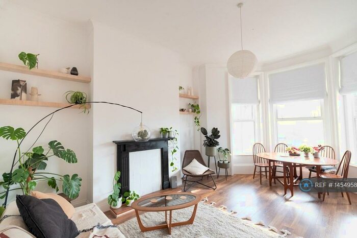 2 Bedroom Flat To Rent In Dalby Square, Cliftonville, Margate, CT9