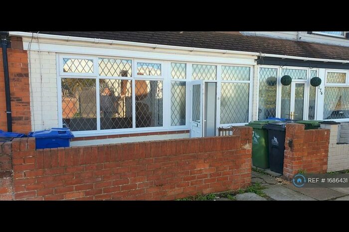 3 Bedroom Terraced House To Rent In Gilbey Road, Grimsby, DN31