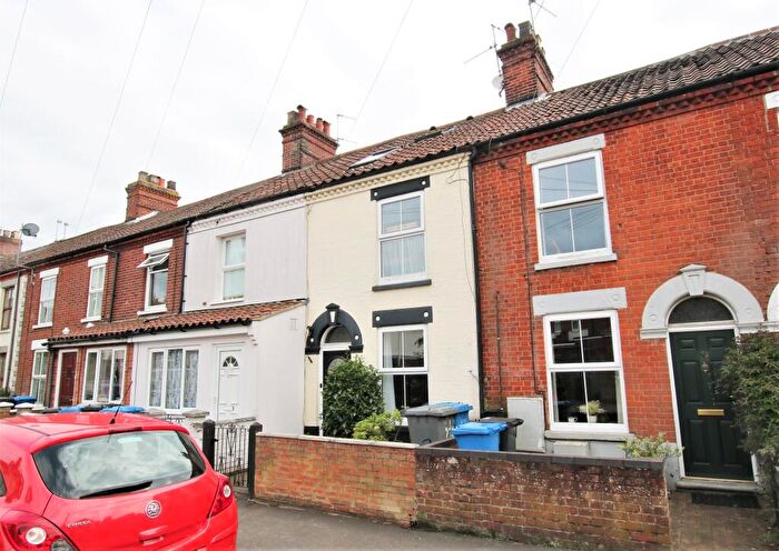 3 Bedroom House To Rent In Temple Road, Norwich, NR3