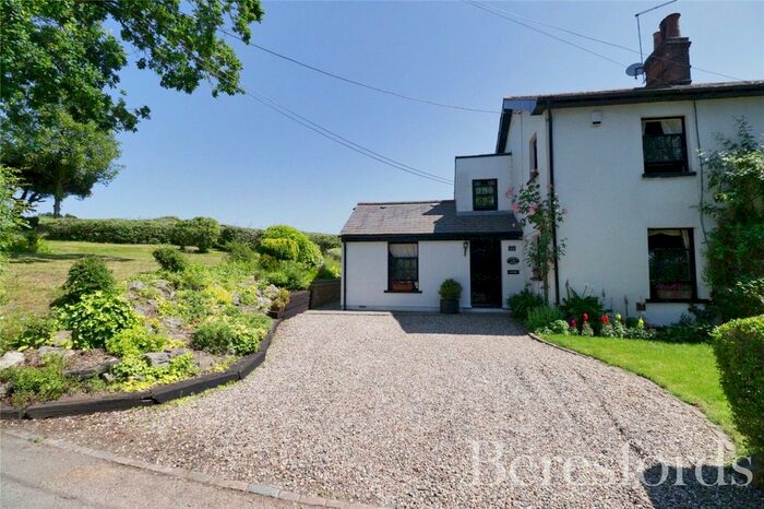3 Bedroom End Of Terrace House For Sale In Buttsbury, Ingatestone, CM4