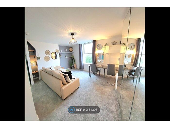 1 Bedroom Flat To Rent In Sandy Lane, Manchester, M21