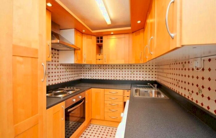 2 Bedroom Flat To Rent In Fairbank, Taymount Rise, London, SE23