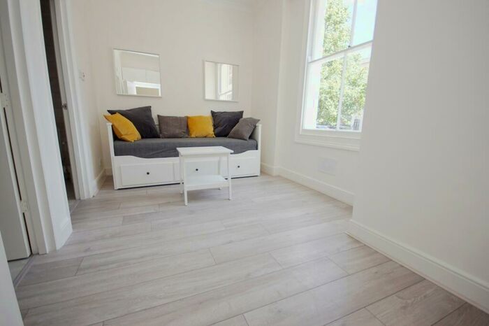 Studio To Rent In Camden Street, Camden, NW1